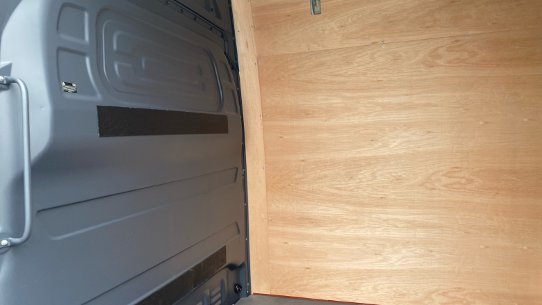 Mercedes-Benz Sprinter 315Cdi L2 Diesel Rwd 3.5t H2 Pro Van 9G-Tronic